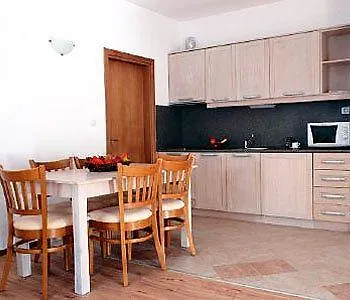 温斯洛高地公寓酒店 2*