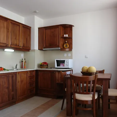 Winslow Highland Aparthotel 2*